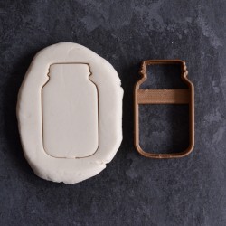 Cookie jar cookie cutter