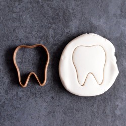 Tooth cookie cutter
