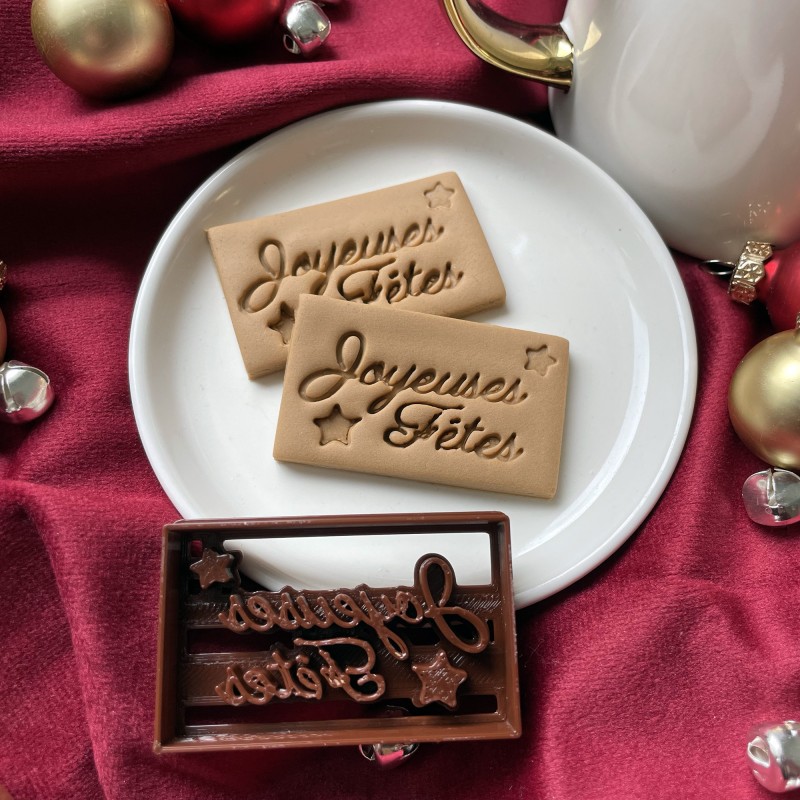 Emporte-pièce Les biscuits du Père Noël festonné - La Boîte à Cookies
