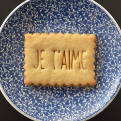 Je t'aime cookie cutter