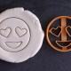 Eyes heart emoji cookie cutter