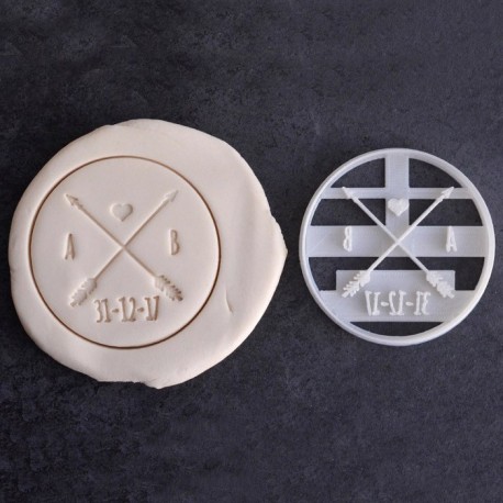 Emporte-pièce Coeur et Flèches - Initiales et Date - Personnalisable 