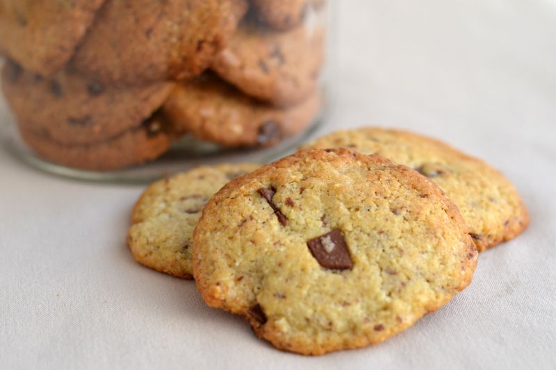 Cookies au chocolat au lait et à la poudre d'amandes